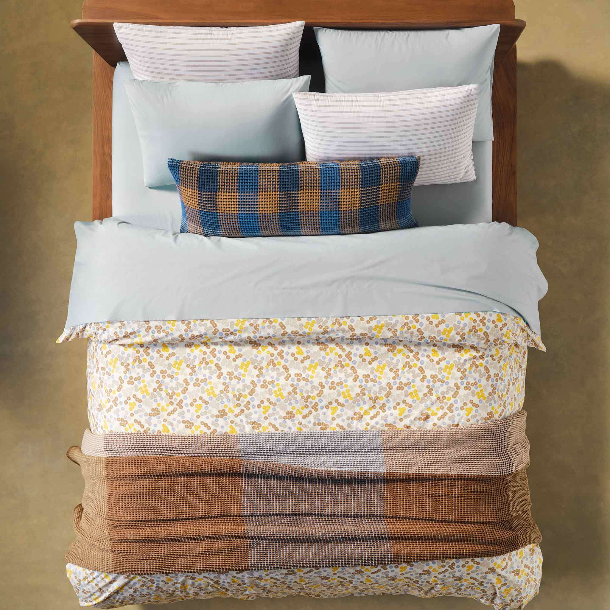Dreamweave Waffle Throw Blanket - Image 64