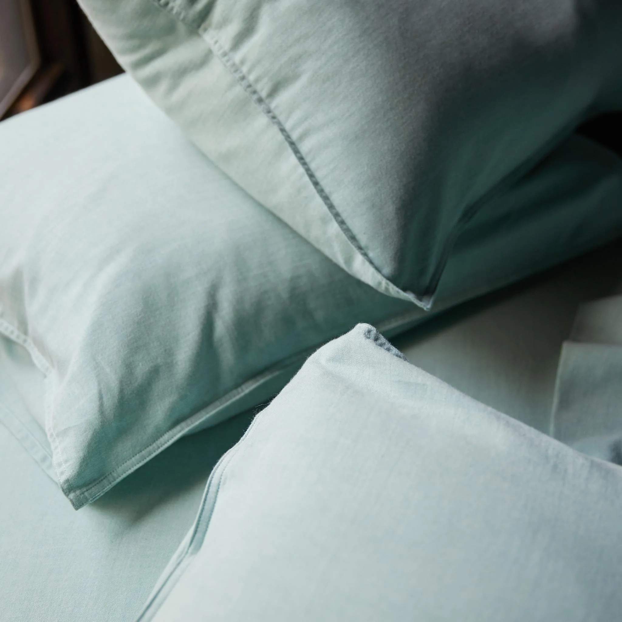 Heathered Cashmere Pillowcase Set - Image 30