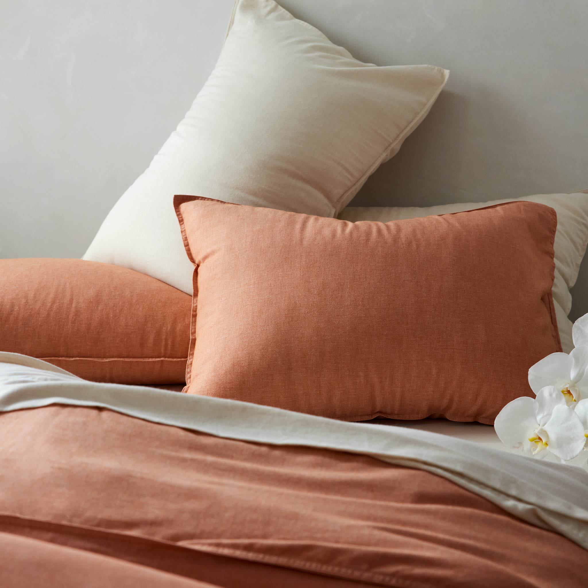 Heathered Cashmere Pillowcase Set - Image 39