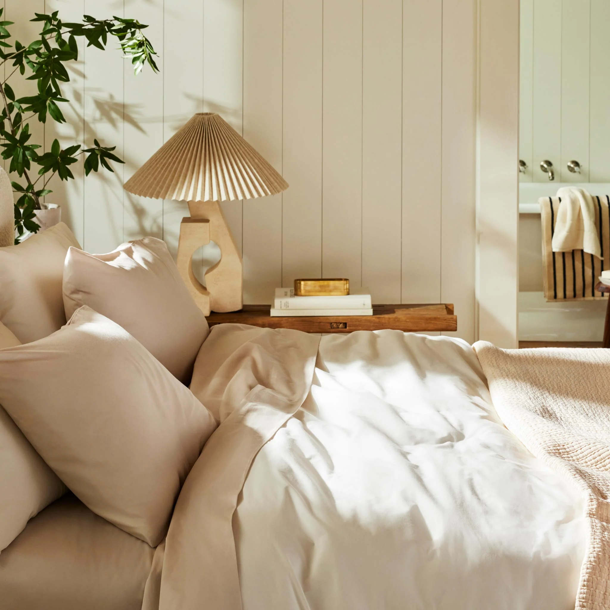 Luxe Sateen Fitted Sheet - Image 33