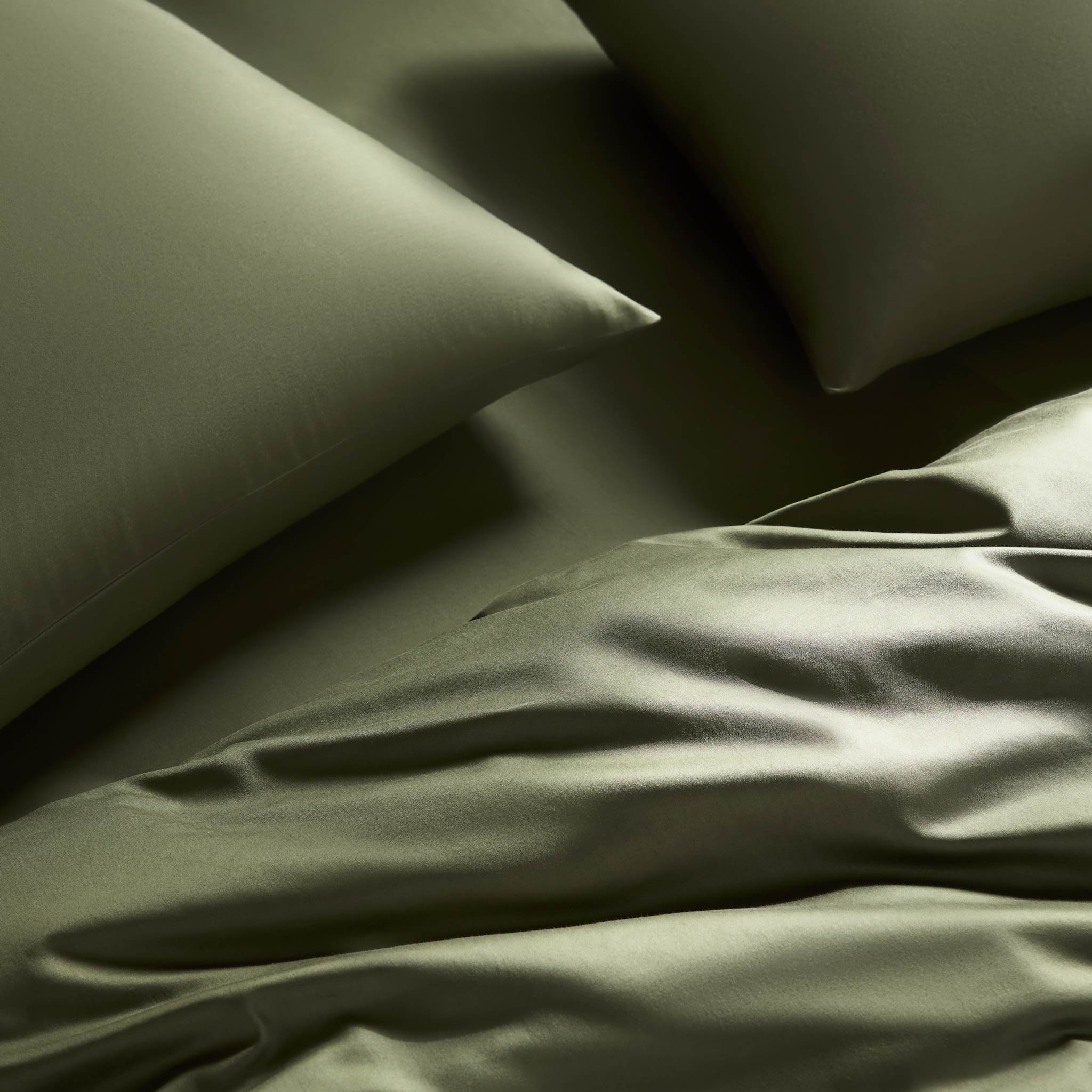Luxe Sateen Fitted Sheet - Image 38