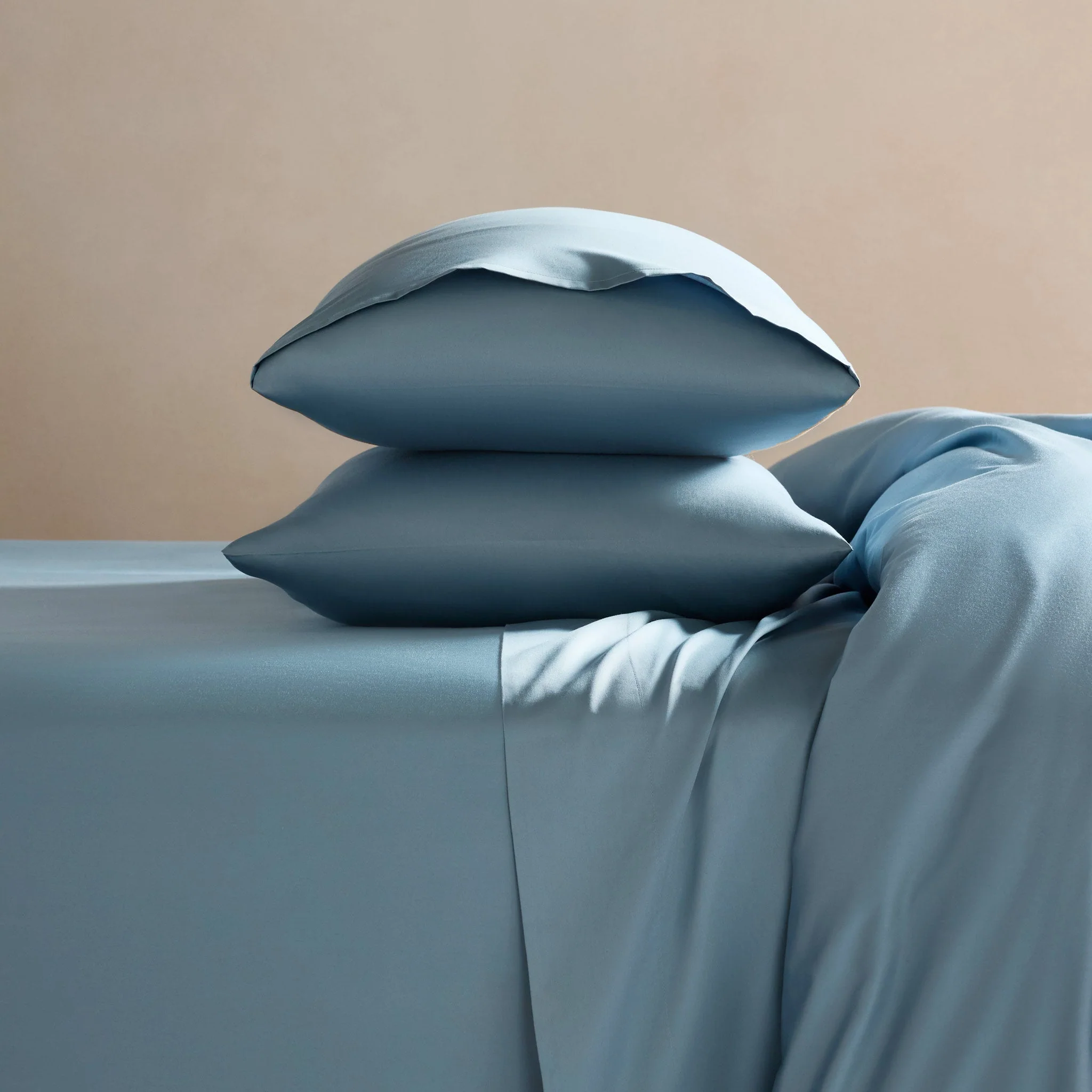 Luxe Sateen Fitted Sheet - Image 40